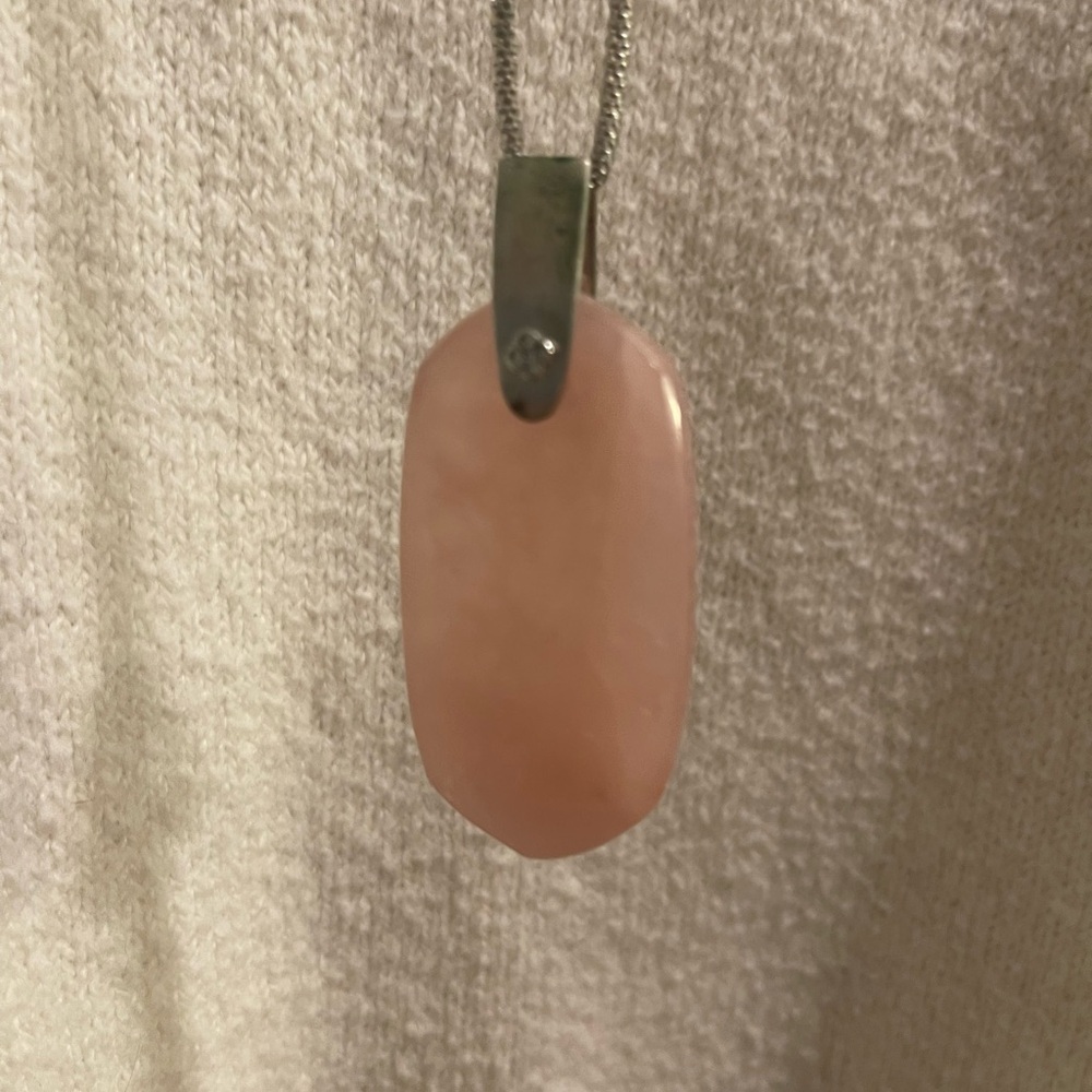Kendra Scott Blush Pink Pendant Necklace